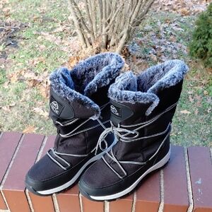 Women's Black Ankle Boots with Faux Fur Lining